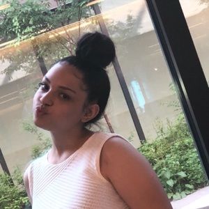 Meet your Posher, Joanny